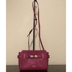 NWOT COACHBubble Leather F35688 Cranberry Purse
